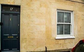 Lovely 3 Bed House In The Heart Of Cheltenham